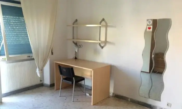 Rexer-Roma-Appartamento-per-studenti-CAMERA-DA-LETTO