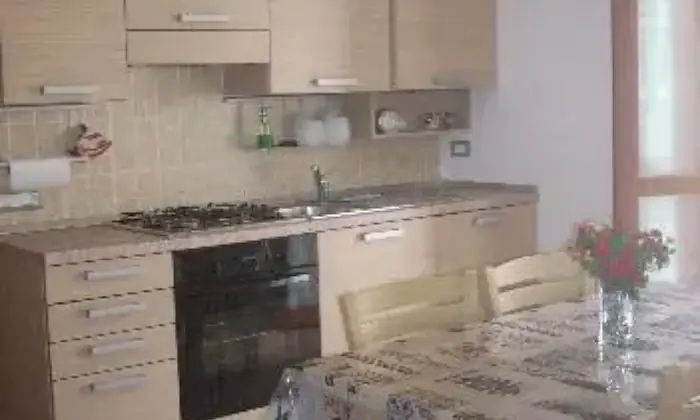 Rexer-Serina-Bilocale-nuovo-arredato-CUCINA