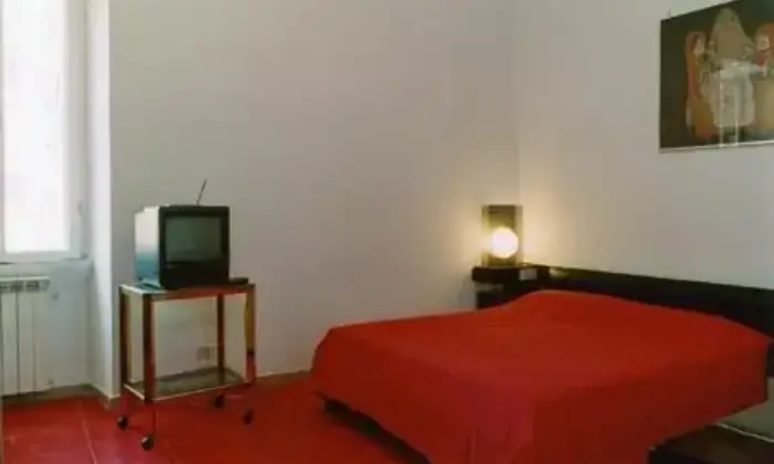 Rexer-Roma-Quadrilocale-luminoso-CAMERA-DA-LETTO