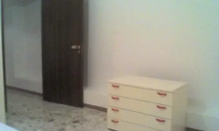 Rexer-Vibo-Valentia-Bilocale-arredato-CAMERA-DA-LETTO