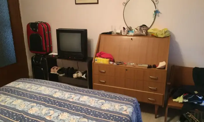 Rexer-Borghetto-Santo-Spirito-Bilocale-arredato-CAMERA-DA-LETTO