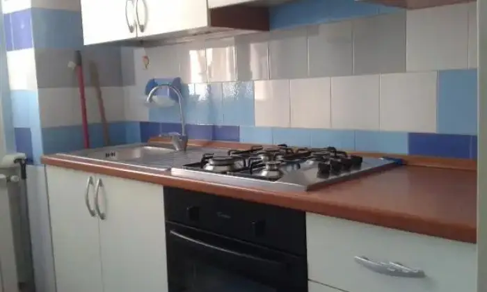 Rexer-Foggia-Posto-letto-per-studentilavoratori-CUCINA