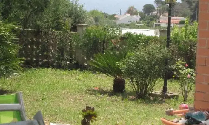 Rexer-Leporano-Appartamento-livelli-wi-fiMarina-di-Leporan-GIARDINO