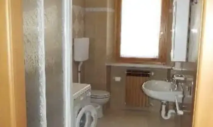 Rexer-Schilpario-Trilocale-in-palazzina-recentemente-ristrutturata-BAGNO