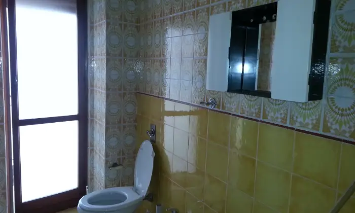 Rexer-Palermo-Stanze-arredate-per-studenti-universitari-BAGNO
