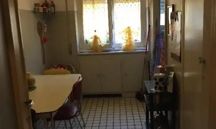Rexer-Roma-Stanza-a-San-Pietro-CUCINA