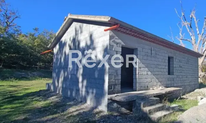 Rexer-Francavilla-in-Sinni-Villetta-a-rustico-con-terreno-Giardino