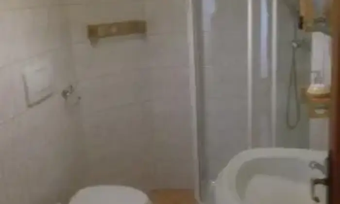 Rexer-Cutigliano-Grazioso-trilocale-BAGNO