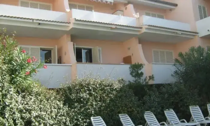 Rexer-Badesi-Sardegna-costa-nord-ot-bilocale-con-piscina-TERRAZZO