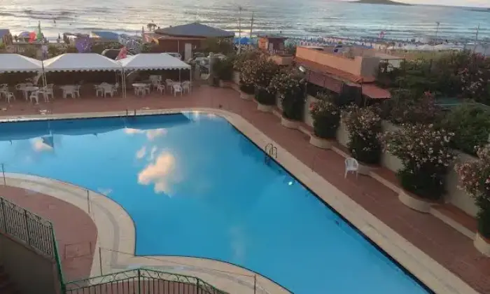 Rexer-Isola-delle-Femmine-Bivano-in-affitto-vista-mare-SALONE