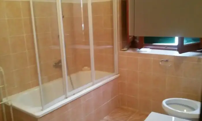 Rexer-Terranova-di-Pollino-Terranova-di-Pollino-uso-transitorio-vani-arredato-BAGNO