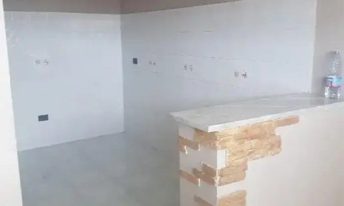 Rexer-Giugliano-in-Campania-Affitto-appartamento-CUCINA