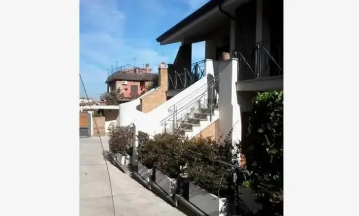 Rexer-Roma-Appartamento-in-affitto-Altro