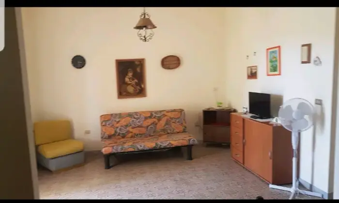 Rexer-avola-Appartamento-a-m-dal-mare-SALONE