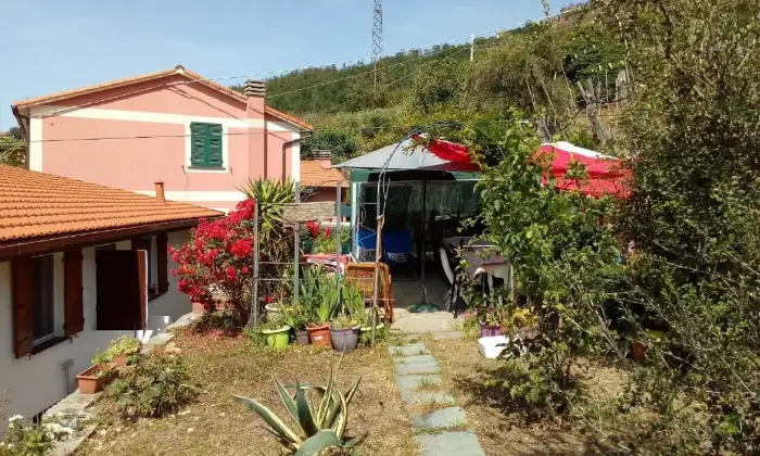 Rexer-Moneglia-Villa-depoca-ristrutturato-a-Roverano-Alta-Altro