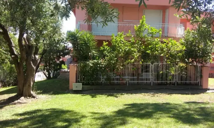 Rexer-Sanremo-LUSSUOSO-QUADRILOCALE-IN-RESIDENCE-VISTA-MARE-GIARDINO