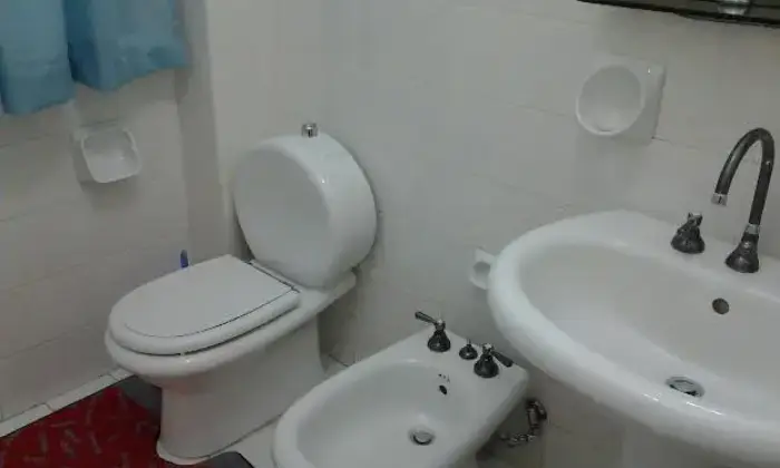 Rexer-Catania-Citlla-univria-posto-letto-a-soli-stud-fuori-sede-BAGNO