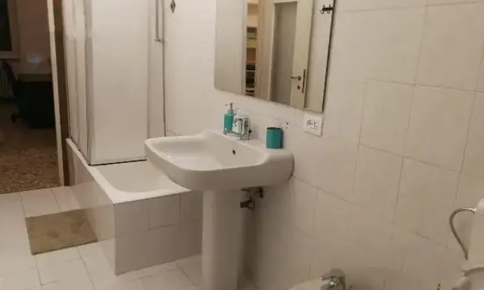 Rexer-Castellanza-Castellanza-zona-Universit-affitto-una-camera-per-studenti-BAGNO