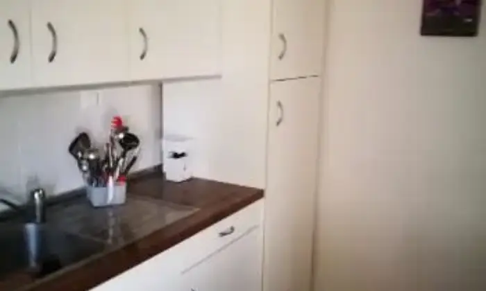 Rexer-Genova-Camera-doppia-in-affitto-CUCINA