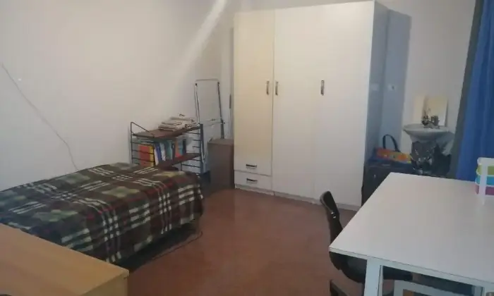 Rexer-Genova-Due-camere-per-studenti-CAMERA-DA-LETTO