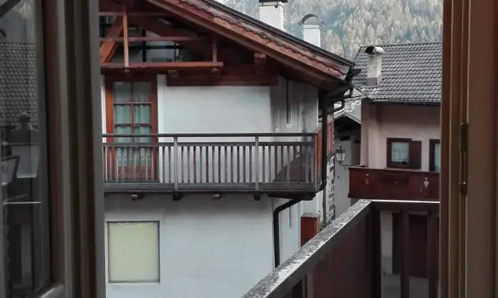 Rexer-Mezzano-Splendida-mansarda-vista-Dolomiti-posti-a-stagione-a-Mezzano-di-Primiero-CUCINA