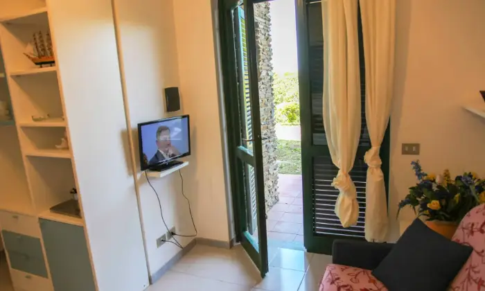 Rexer-Stintino-Multiproprieta-in-vendita-a-localit-Punta-Negra-SALONE