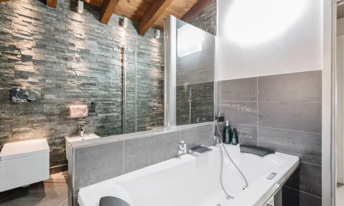 Rexer-Molare-VILLA-INDIPENDENTE-DI-NUOVA-COSTRUZIONE-CON-PISCINA-Molare-BAGNO