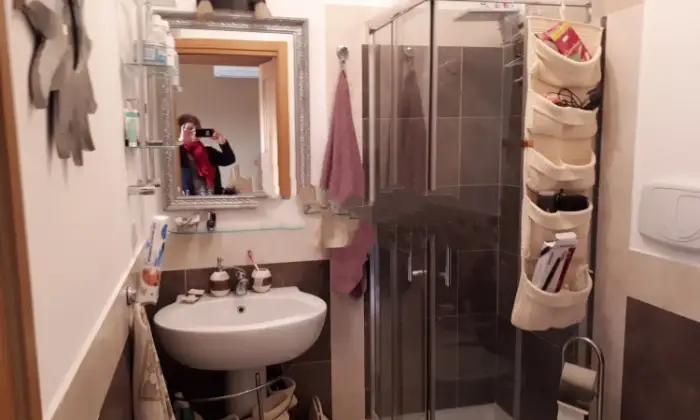 Rexer-Roma-Affitto-di-Bilocale-in-via-Carlo-Dapporto-BAGNO