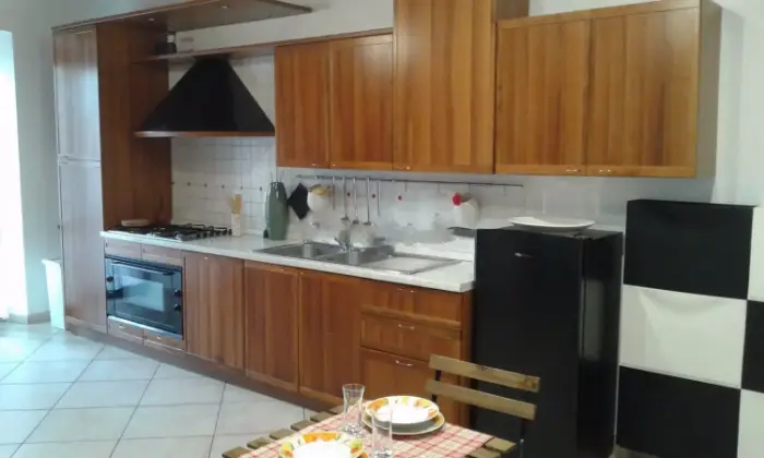 Rexer-Viterbo-Affitto-di-Quadrilocale-CUCINA