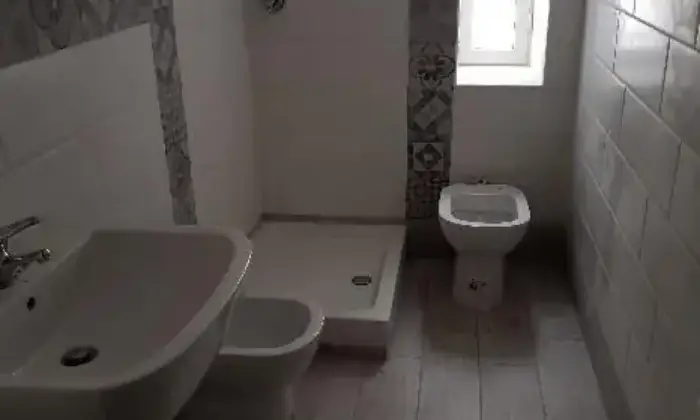 Rexer-Napoli-Affitto-appartamento-Corso-Secondigliano-BAGNO