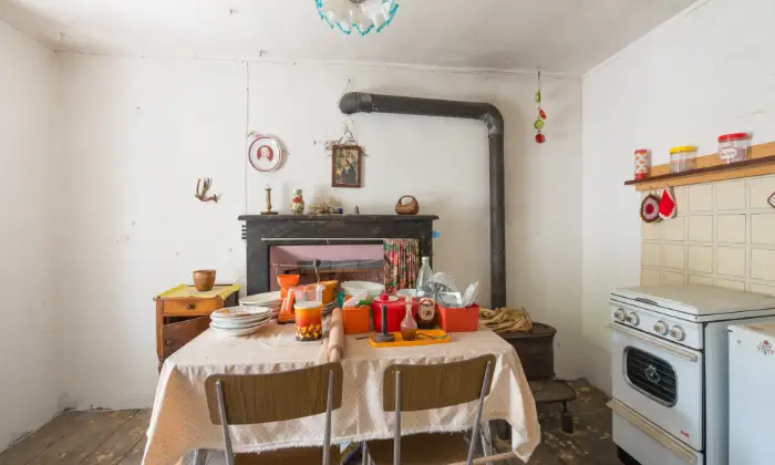 Rexer-Cravagliana-Casa-indipendente-da-ristrutturare-parzialmente-CUCINA