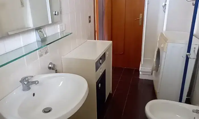 Rexer-Taranto-Arredato-luminoso-vani-zona-Mon-Reve-Bagno