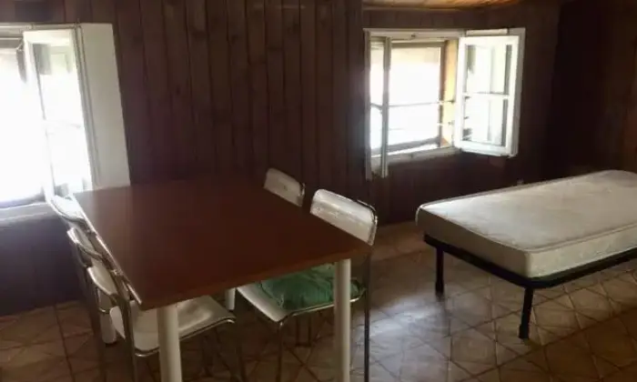 Rexer-Pavia-Monolocale-per-studenti-strada-Nuova-CAMERA-DA-LETTO