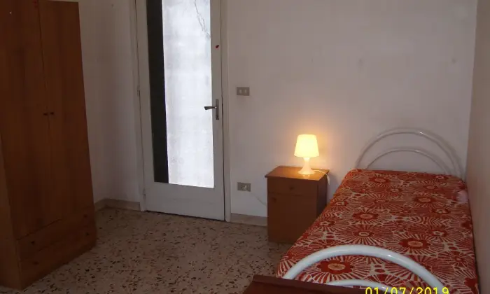 Rexer-Catania-BELLE-STANZE-SINGOLE-O-DOPPIE-CITTADELLA-CAMERA-DA-LETTO