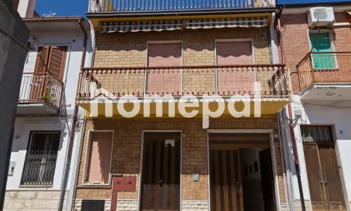 Rexer-Serracapriola-CASA-CON-APPARTAMENTI-E-MANSARDA-ALTRO