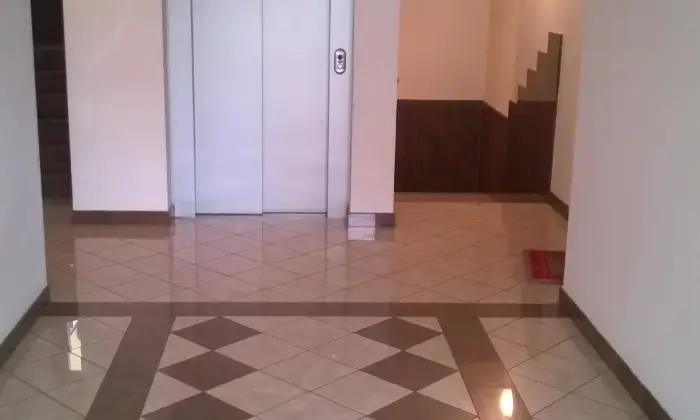Rexer-Pavia-Nuovo-con-mobili-nuovi-per-coppia-ALTRO