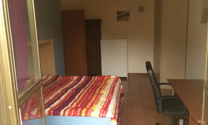 Rexer-Roma-ADIACENTE-POLICLINICO-E-UNIVERSITA-LA-SAPIENZA-CAMERA-DA-LETTO