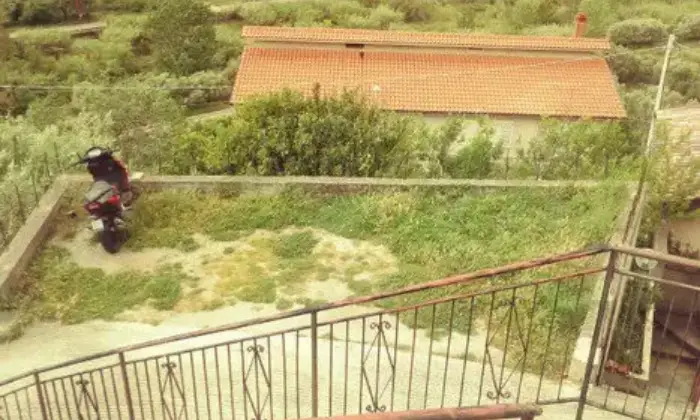 Rexer-Piraino-Affittasi-casa-singola-ALTRO
