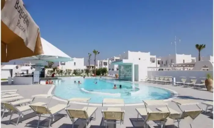 Rexer-Pozzallo-Casa-vacanza-vicino-al-mare-PISCINA