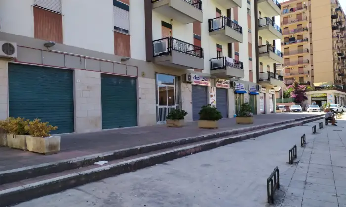 Rexer-Palermo-LOCALI-COMMERCIALI-N-VETRINE-CAT-C-ZONA-PIAZZA-TORRELUNGA-ALTRO