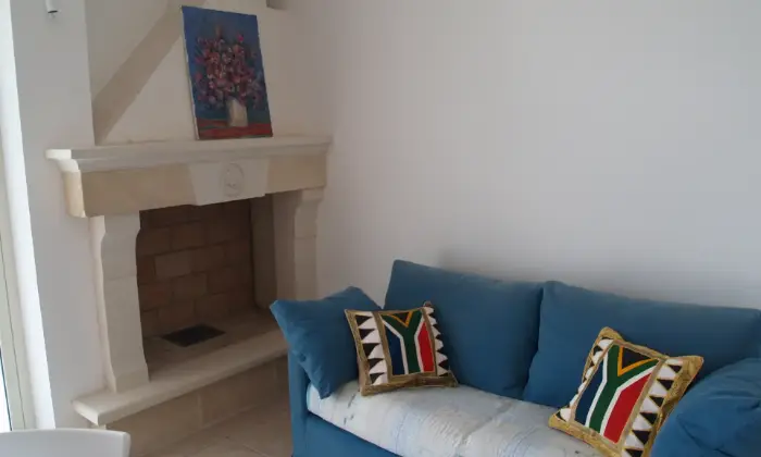 Rexer-Miggiano-AFFITTASI-ATTICO-NEL-SALENTO-SALONE