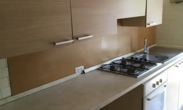 Rexer-Cremona-Ampio-bilocale-centralissimo-CUCINA