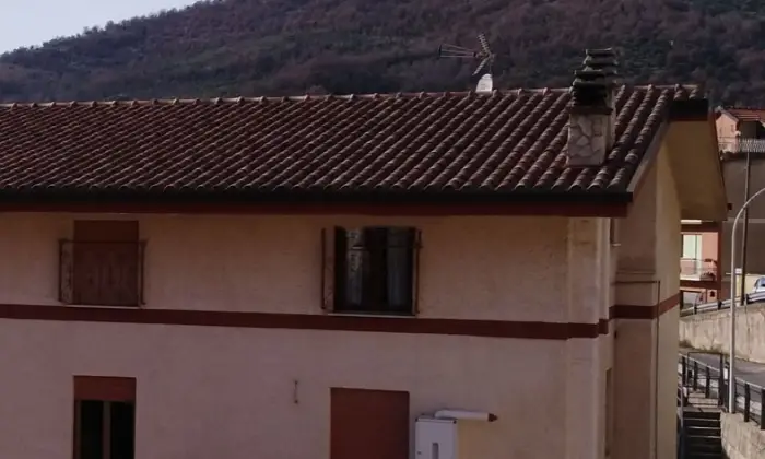 Rexer-Sambuci-Vendesi-Quadrilocale-in-sambuci-Romavia-delle-vigne-ALTRO