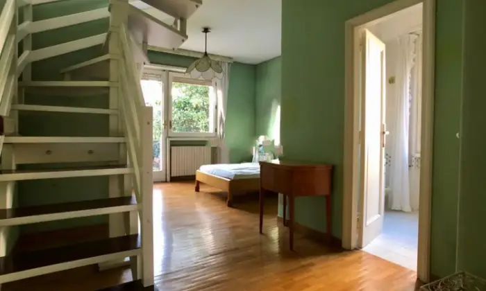 Rexer-Roma-Affittasi-villa-in-via-della-Mendola-ALTRO