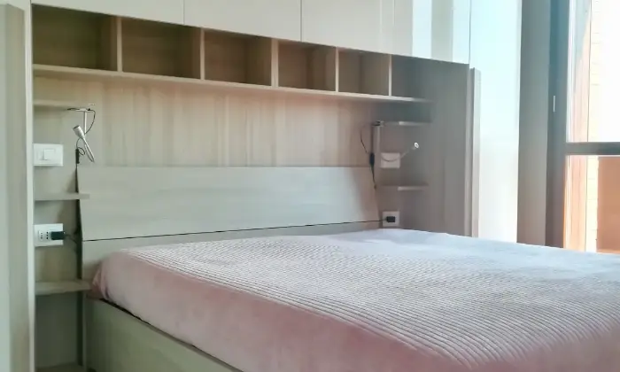 Rexer-Bologna-Attico-luminoso-arredo-nuovo-completo-CAMERA-DA-LETTO