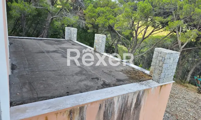 Rexer-Camerota-Cilento-Villa-con-vista-panoramica-allo-stato-grezzo-con-terreno-da-a-ettari-Altro