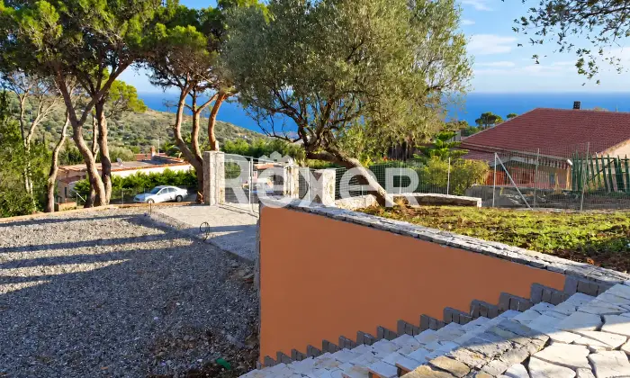 Rexer-Camerota-Cilento-Villa-con-vista-panoramica-allo-stato-grezzo-con-terreno-da-a-ettari-Altro