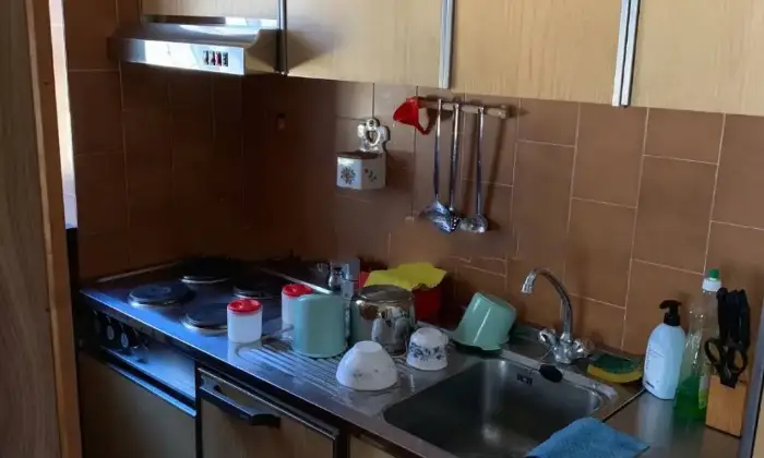 Rexer-Sauze-dOulx-Monolocale-in-affito-CUCINA