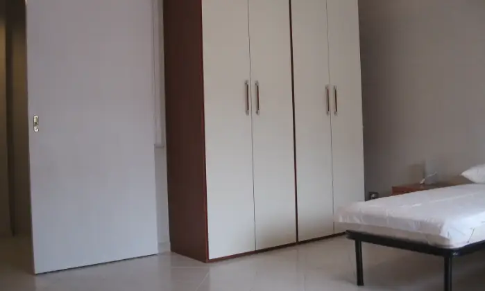 Rexer-Roma-AFFITTASI-CAMERA-GRANDE-QUARTIERE-TRIESTEAFRICANO-CAMERA-DA-LETTO