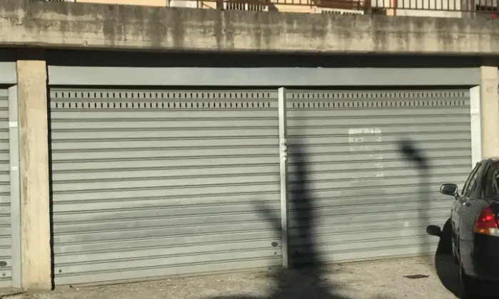 Rexer-Cosenza-BoxAuto-in-via-Aldo-Moro-GARAGE